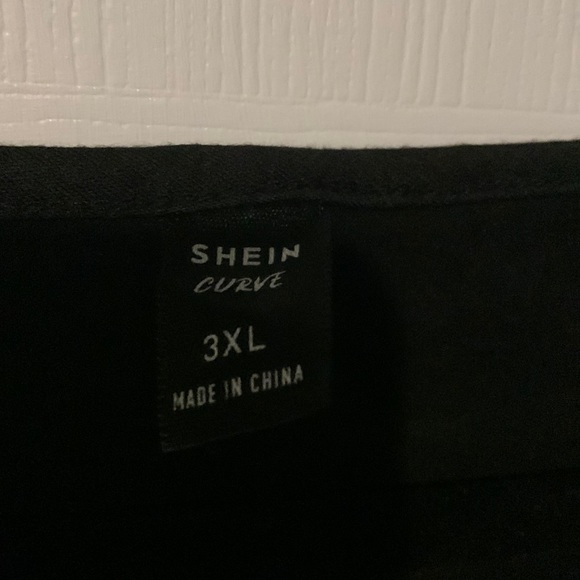 Two Tone Red Plaid Mini - Picture 6 of 6